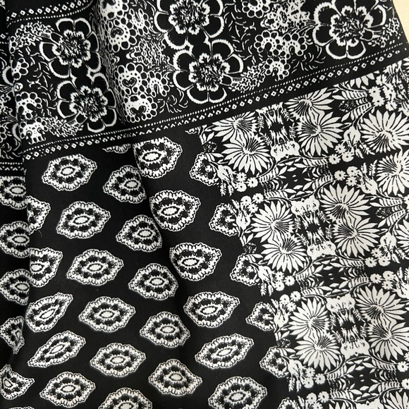 Guess off the shoulder dress - Picture 6 of 10